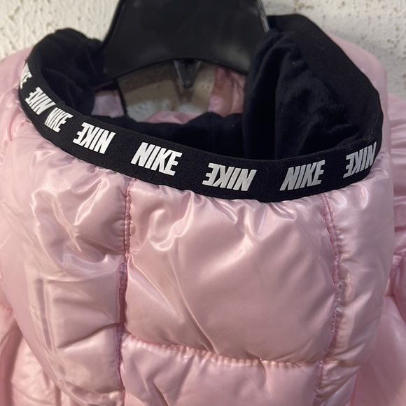 Nike Little Girls Chevron Cinched Puffer Jacket - Picture 5 of 11
